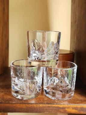 Clear Mountain-Relief Whiskey Glasses - Set of 3